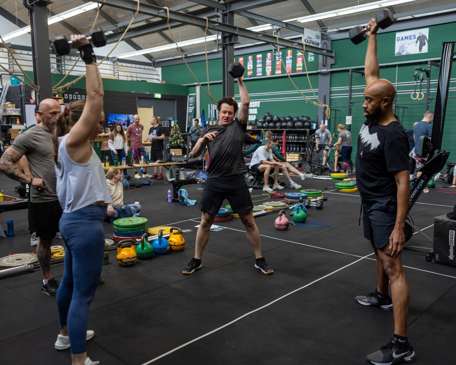 CrossFit Rookie vs CrossFit vs HYROX: Where Should a Beginner Start?